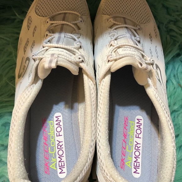 Skechers air-cooled memory foam sneakers - Picture 3 of 3
